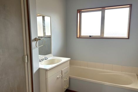 Photo of property in 22a Mortlake Street, Islington, Christchurch, 8042