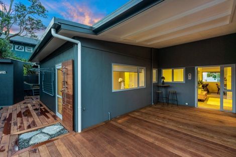 Photo of property in 2 Claude Road, Stanmore Bay, Whangaparaoa, 0932