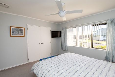 Photo of property in 9a Walton Place, Ngatea, 3503