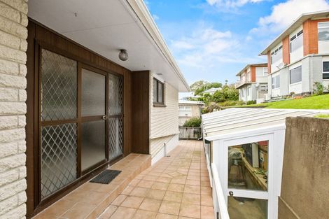 Photo of property in 10b South Road, Moturoa, New Plymouth, 4310