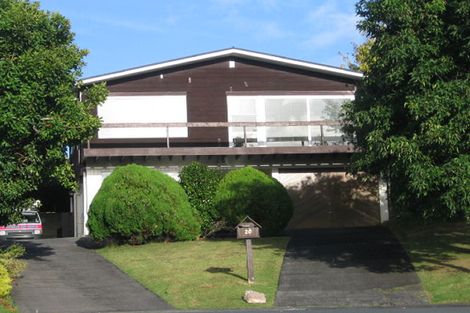Photo of property in 20 Ensign Place, Hillcrest, Auckland, 0627