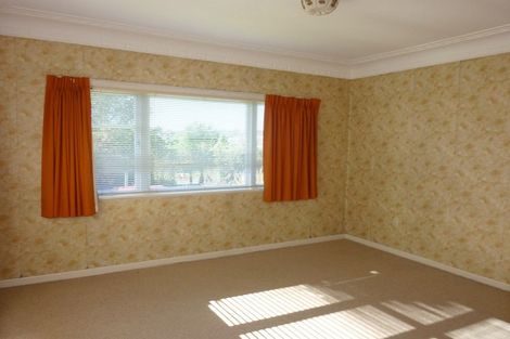 Photo of property in 35 Ambler Avenue, Glen Eden, Auckland, 0602