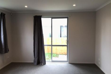 Photo of property in 9 Forbury Place, Mangere, Auckland, 2022