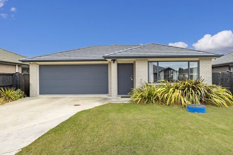 Photo of property in 9 Moemoea Avenue, Kumeu, 0810