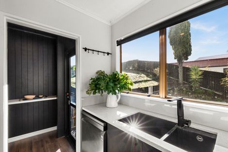 Photo of property in 55a Palmerston Road, Havelock North, 4130