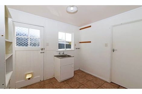 Photo of property in 19 Cyclarama Crescent, Massey, Auckland, 0614