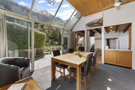 Photo of property in 18 Williams Street, Sunshine Bay, Queenstown, 9300