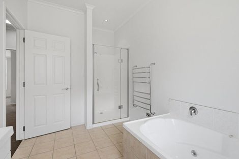 Photo of property in 19c Shelter Grove, Frankleigh Park, New Plymouth, 4310