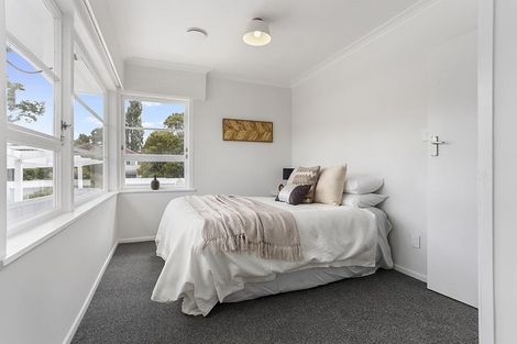 Photo of property in 5 Braebank Lane, Te Atatu South, Auckland, 0610