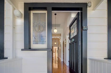 Photo of property in 52 Stanley Street, Berhampore, Wellington, 6023