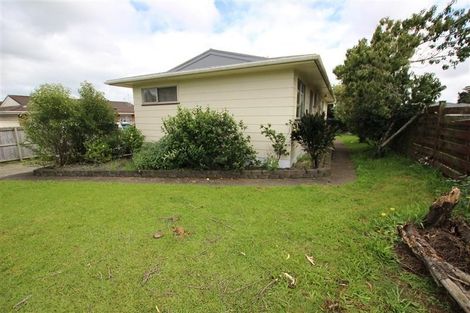 Photo of property in 105 Mahia Road, Wattle Downs, Auckland, 2103