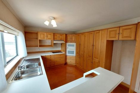 Photo of property in 21 Oakpark Place, West Harbour, Auckland, 0618