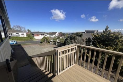 Photo of property in 18 Deodar Place, Totara Heights, Auckland, 2105