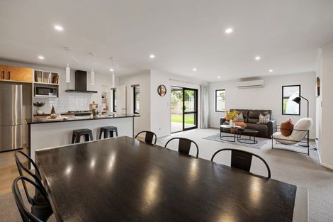 Photo of property in 33 Whitney Place, Rototuna North, Hamilton, 3210