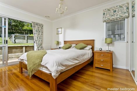 Photo of property in 49 Weatherly Road, Torbay, Auckland, 0630