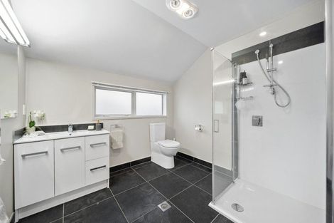 Photo of property in 10 Lake Drive, Karaka, Papakura, 2113