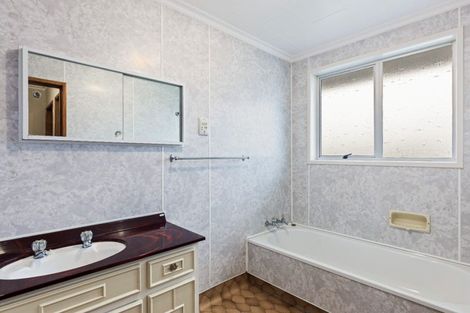 Photo of property in 61 Cracroft Street, Waitara, 4320