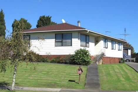 Photo of property in 71 Marendellas Drive, Bucklands Beach, Auckland, 2014