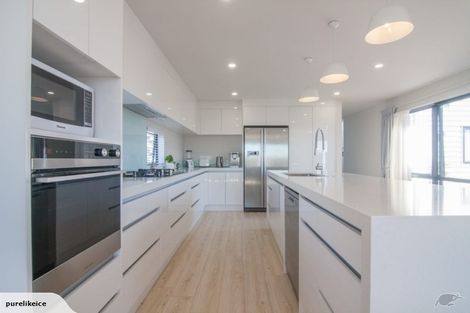 Photo of property in 41 Cirrus Way, Ranui, Auckland, 0612