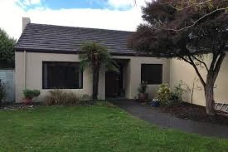 Photo of property in 73 Guildford Drive, Paraparaumu, 5032