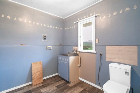 Photo of property in 37 Harvey Street, Grasmere, Invercargill, 9810
