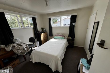 Photo of property in 17 Camperdown Road, Miramar, Wellington, 6022