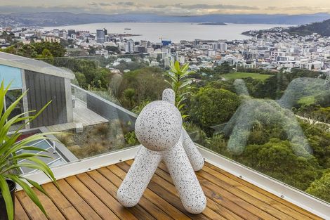 Photo of property in 5 Karepa Street, Brooklyn, Wellington, 6021