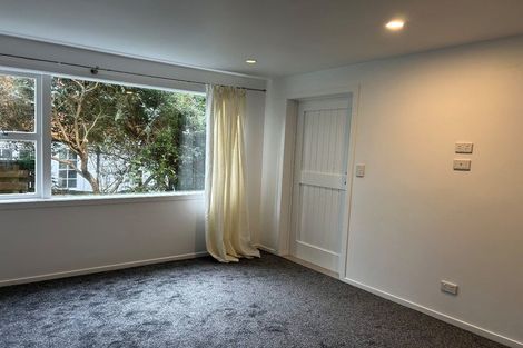 Photo of property in 5 Lynn Road, Bayview, Auckland, 0629