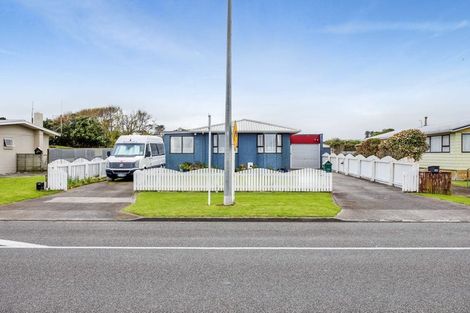Photo of property in 193 Tasman Street, Opunake, 4616