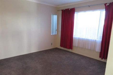Photo of property in 12 Bonny Crescent, Massey, Auckland, 0614