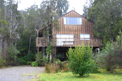 Photo of property in 19 Korua Street, Moana, 7872