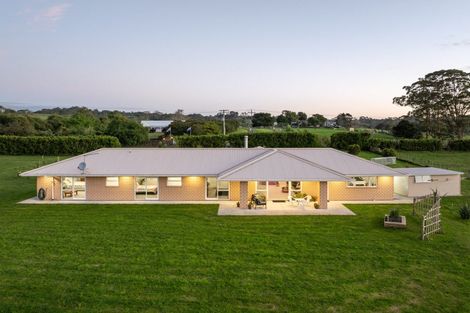 Photo of property in 429 Waitoki Road, Waitoki, Silverdale, 0994