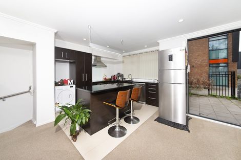 Photo of property in 9/182 Flat Bush School Road, Flat Bush, Auckland, 2019