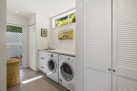 Photo of property in 34 Marine Parade, Macandrew Bay, Dunedin, 9014