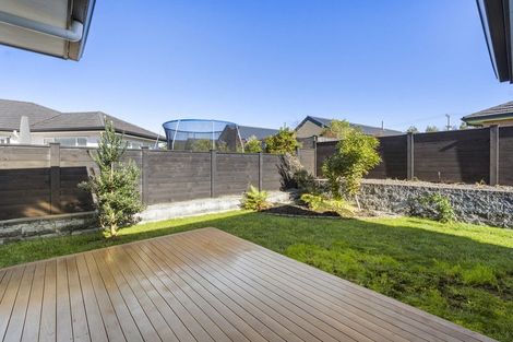 Photo of property in 14 Leebank Crescent, Riverhead, 0820