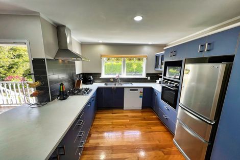 Photo of property in 20 Longbill Place, Glendene, Auckland, 0602