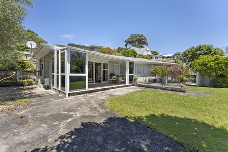 Photo of property in 335f Devon Street West, New Plymouth, 4310