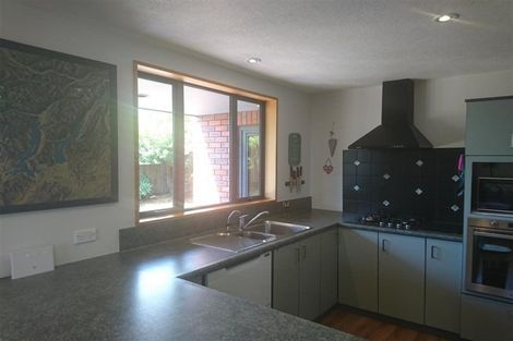 Photo of property in 2 Ragan Lane, Wanaka, 9305