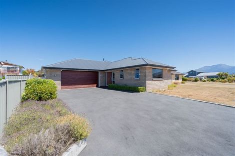 Photo of property in 16 Cunaris Way, Te Anau, 9600