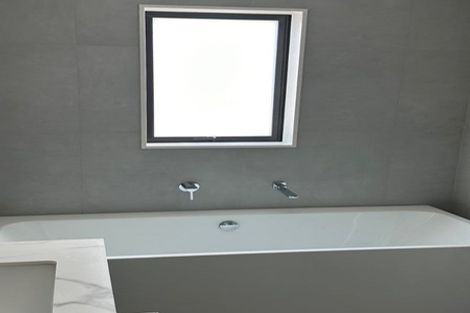 Photo of property in 33 Pilot Drive, Hobsonville, Auckland, 0616