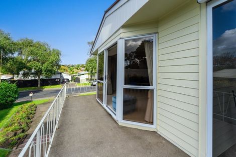Photo of property in 60 Sylvia Road, Hillcrest, Auckland, 0627