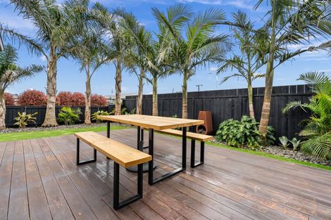 Photo of property in 24 Ferry Road, Waipu, 0510