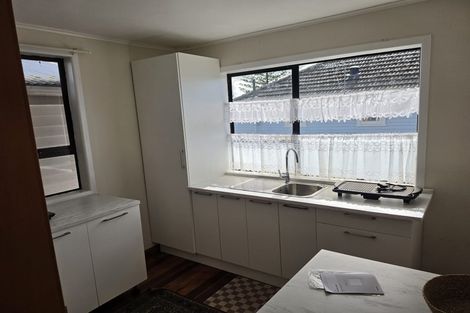 Photo of property in 646 Te Atatu Road, Te Atatu Peninsula, Auckland, 0610