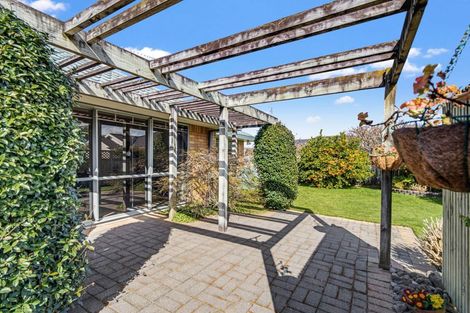 Photo of property in 10 Chatswood Place, Rototuna, Hamilton, 3210
