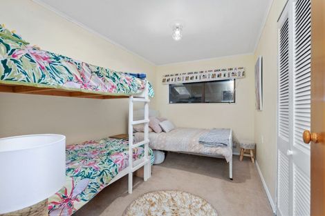 Photo of property in 3 Tamarisk Drive, Riversdale Beach, Masterton, 5872