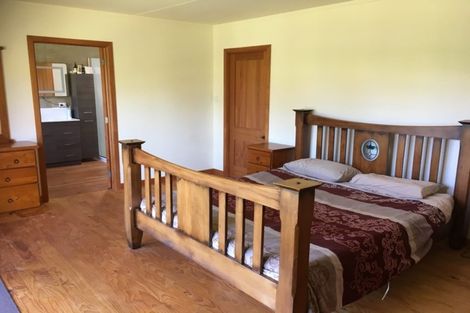 Photo of property in 117 Worrall Road, Kumeu, 0891