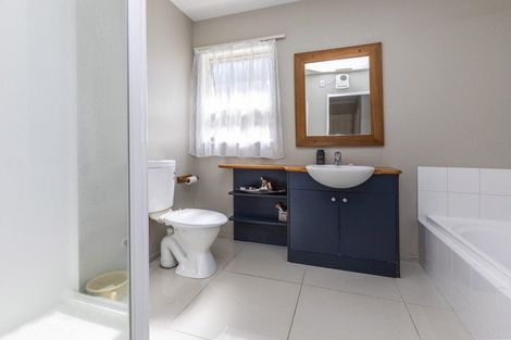 Photo of property in 56 Blue Gum Place, New Brighton, Christchurch, 8083