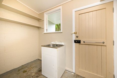Photo of property in 26 Farnham Avenue, Highbury, Palmerston North, 4412