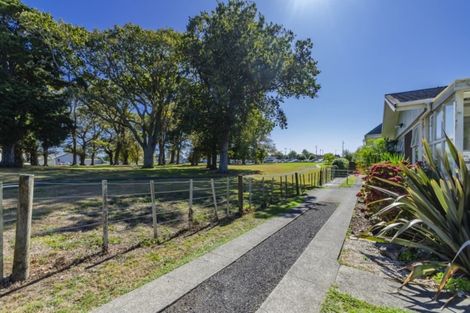 Photo of property in 2 King Edward Avenue, Papakura, 2110