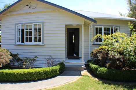 Photo of property in 5 Woodvale Grove, Fairfield, Lower Hutt, 5011